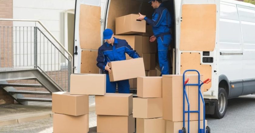 Movers And Packers – Top Reasons Why You Should Hire Them